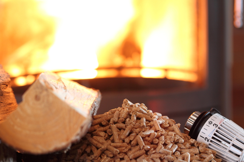 Gebäudeenergiegesetz: Holz-, Öl- oder Pelletheizung?